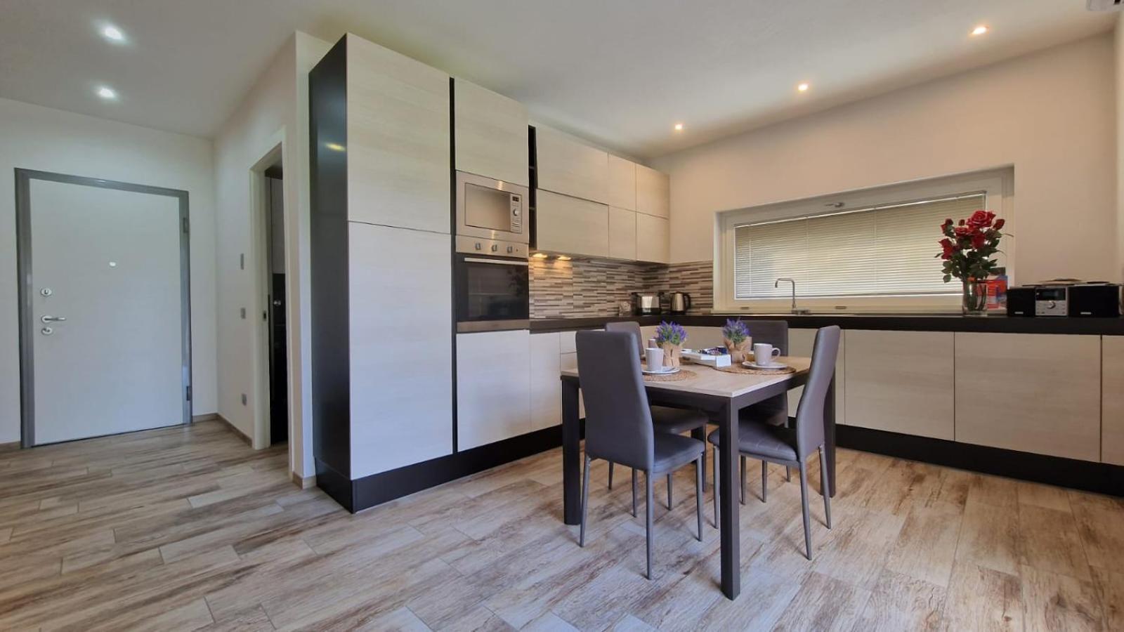 Casa Lina Tirano Apartment Exterior photo